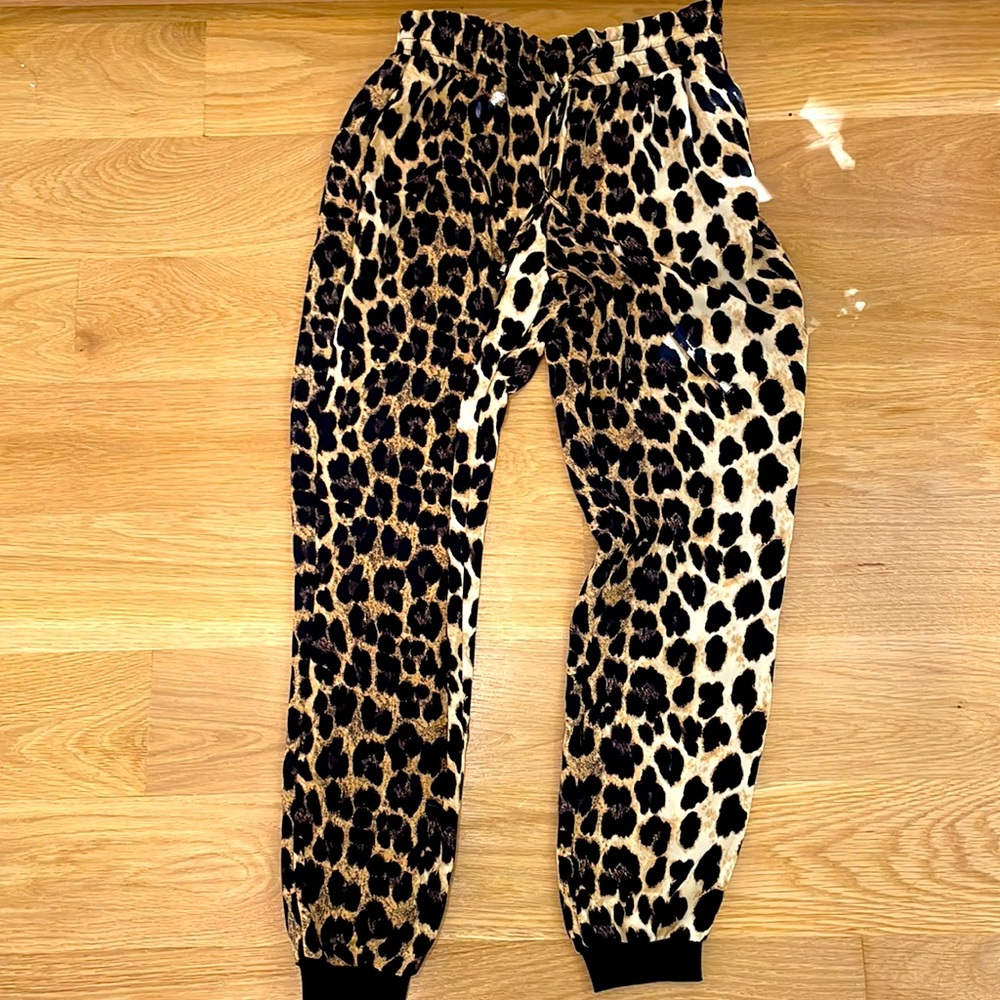 Zara sz XS cheetah joggers
